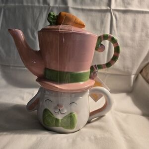 Mad Hatter Rabbit and Hat Cup and Teapot